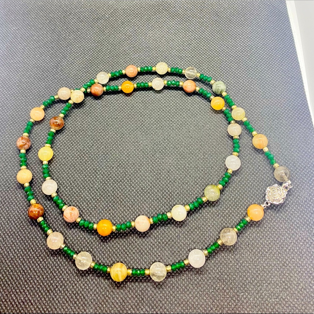 Beautiful Green Bead Necklace With Quartz Beads
